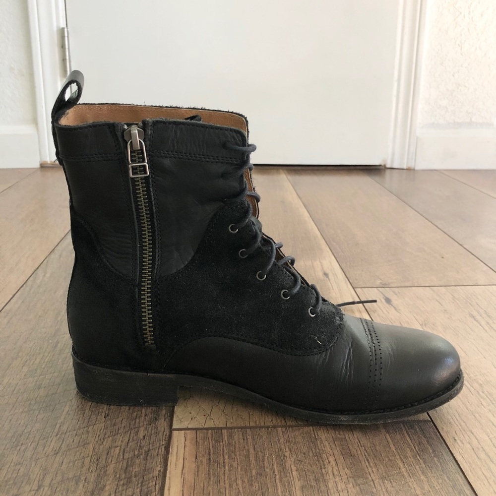 Women’s lace up black boots